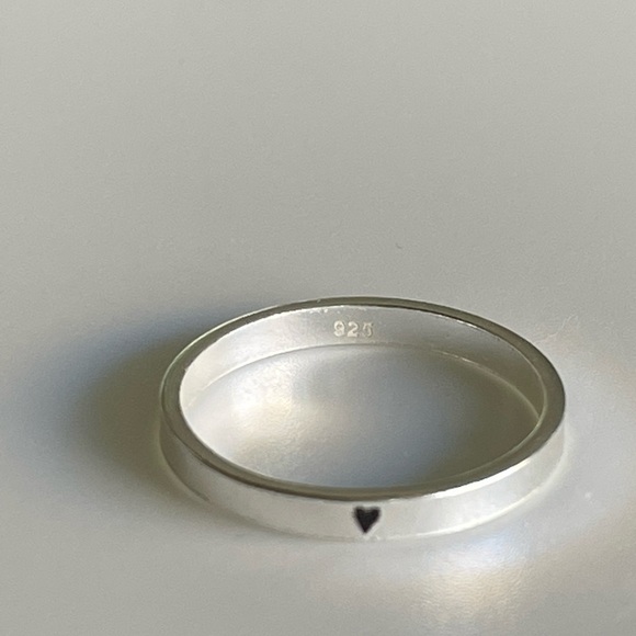 Sterling Silver Heart Ring - Picture 5 of 11